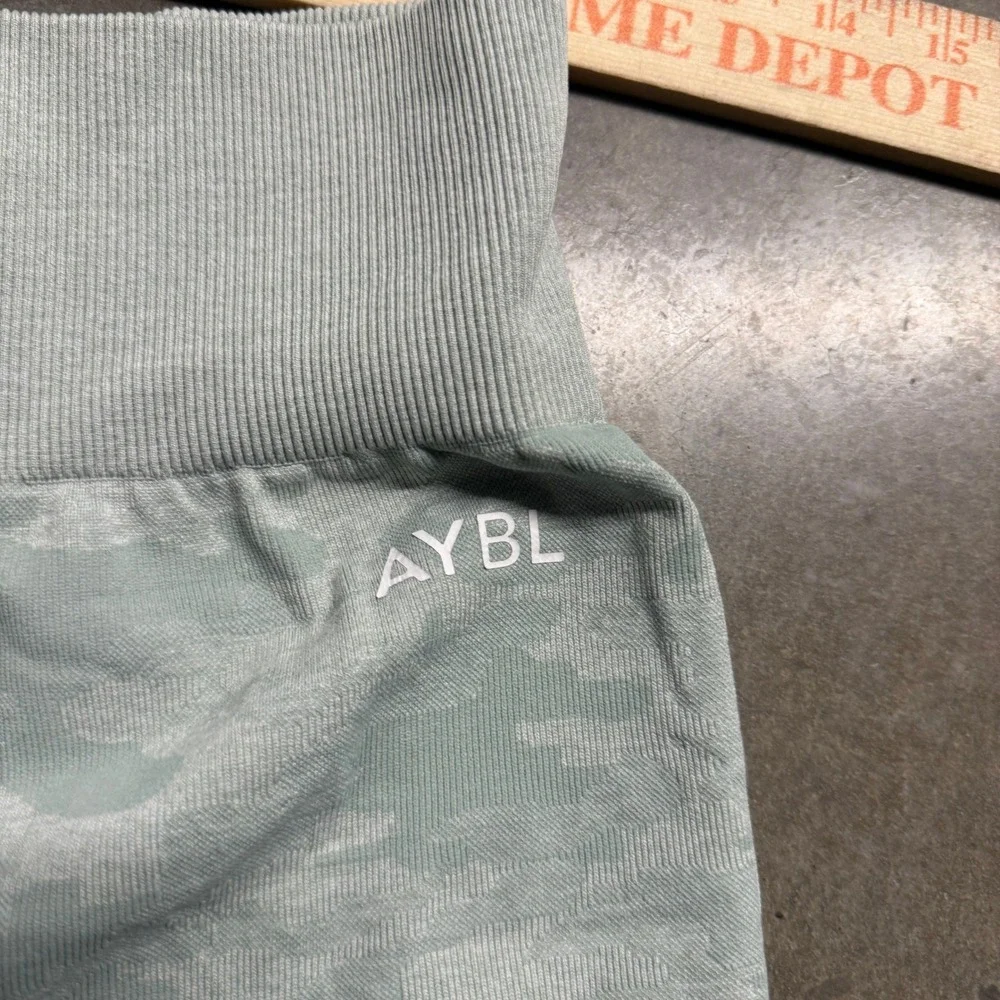 AYBL camo seamless